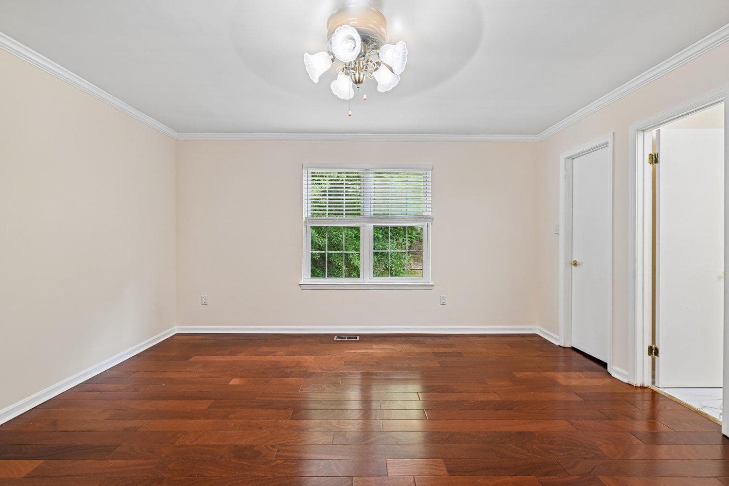12210 Kingsbrook Street photo 18