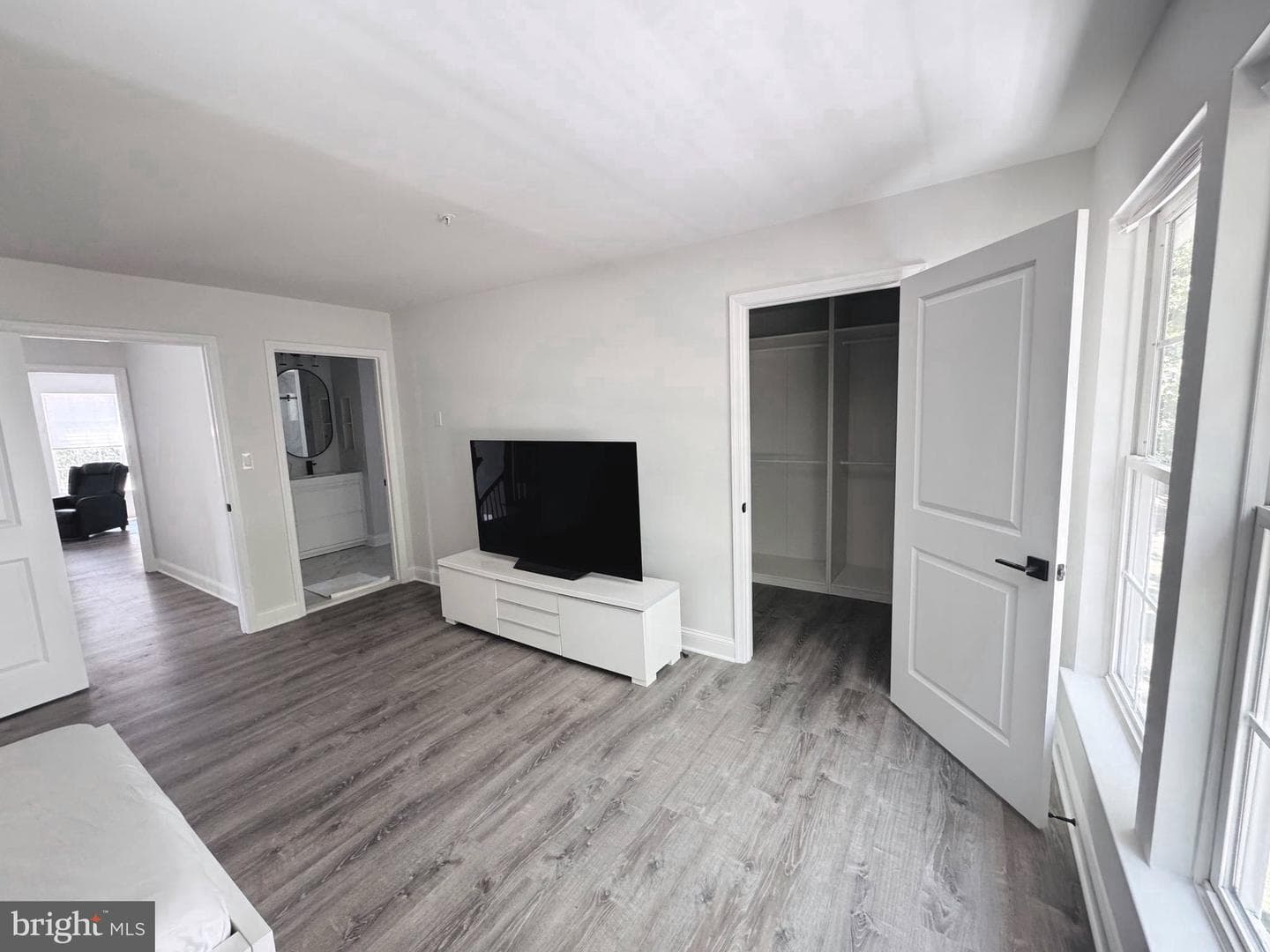 906 Whistling Duck Drive photo 35