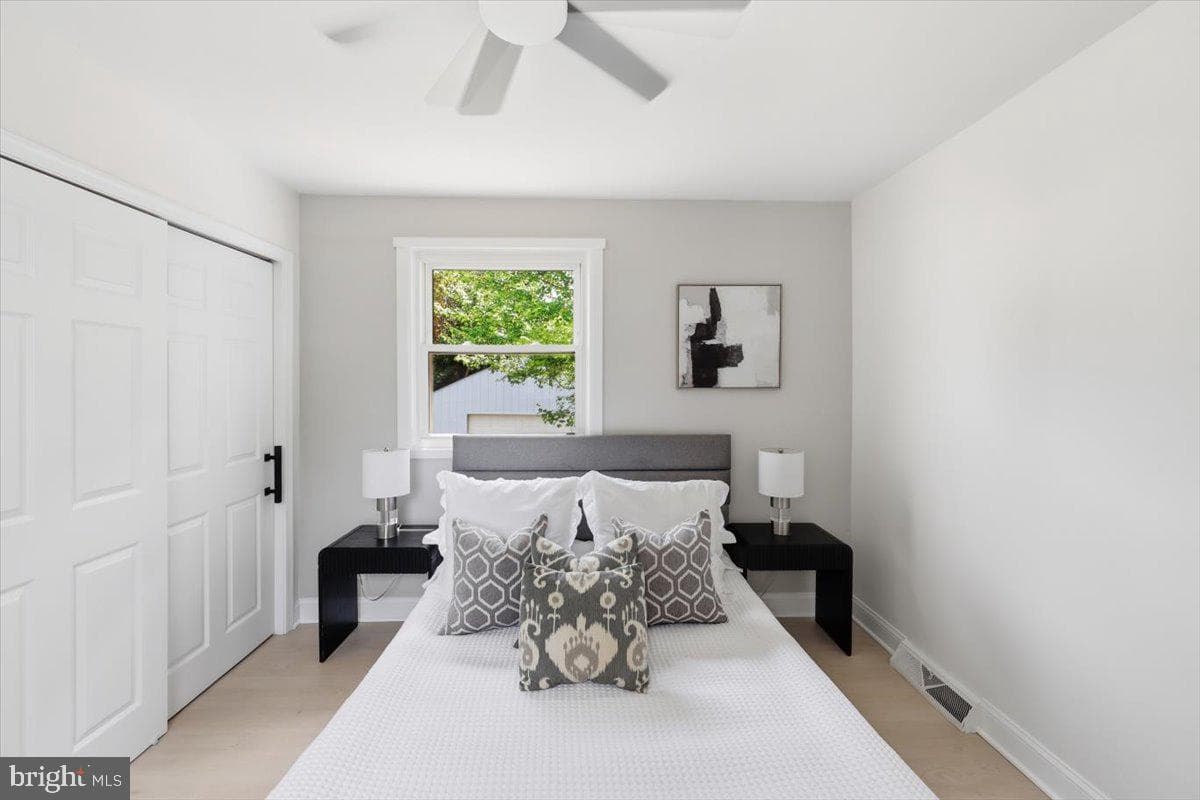 4803 Somerset Road photo 11