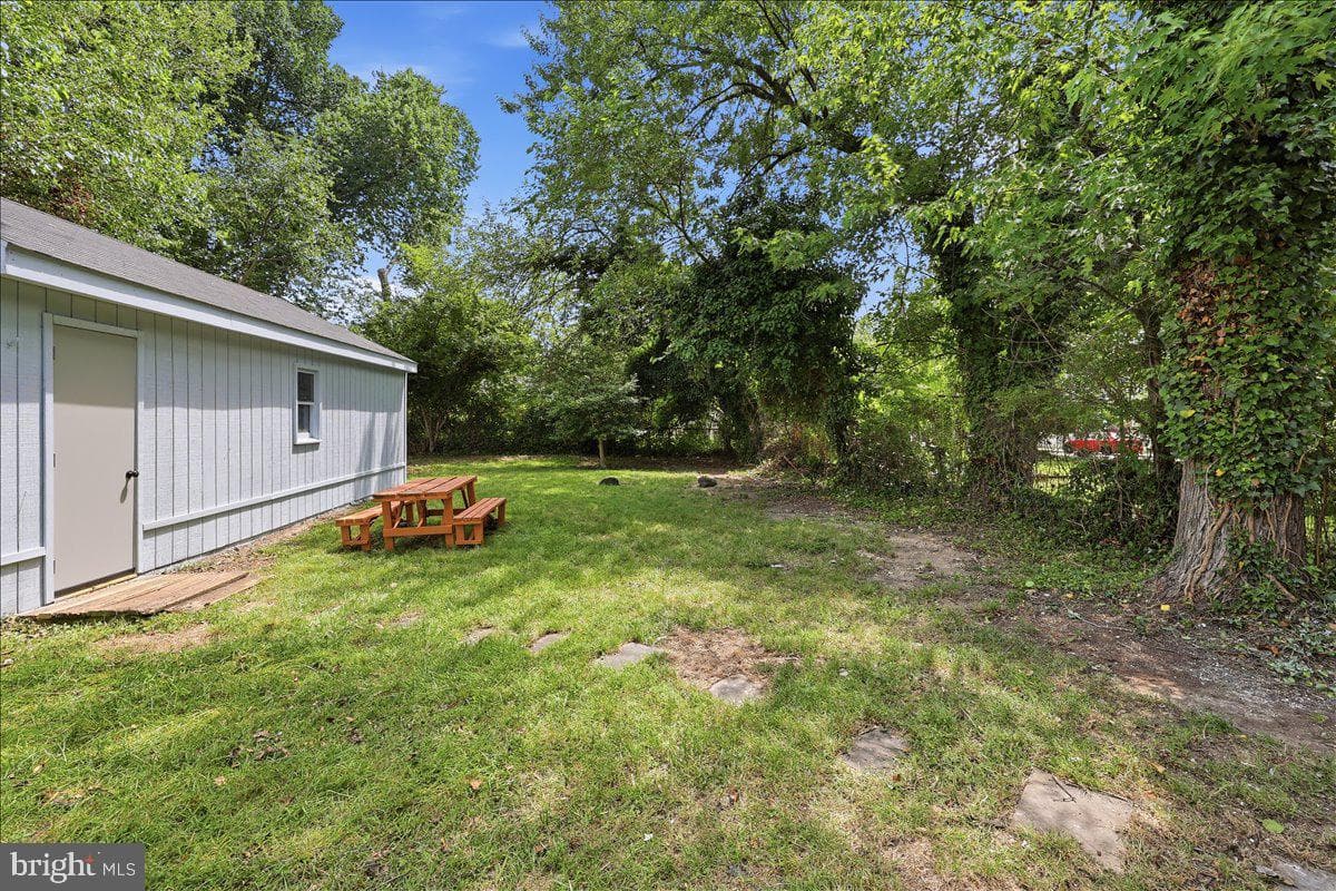 4803 Somerset Road photo 22