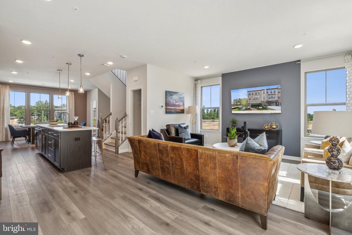 7047 Woodlands Green Road photo 12