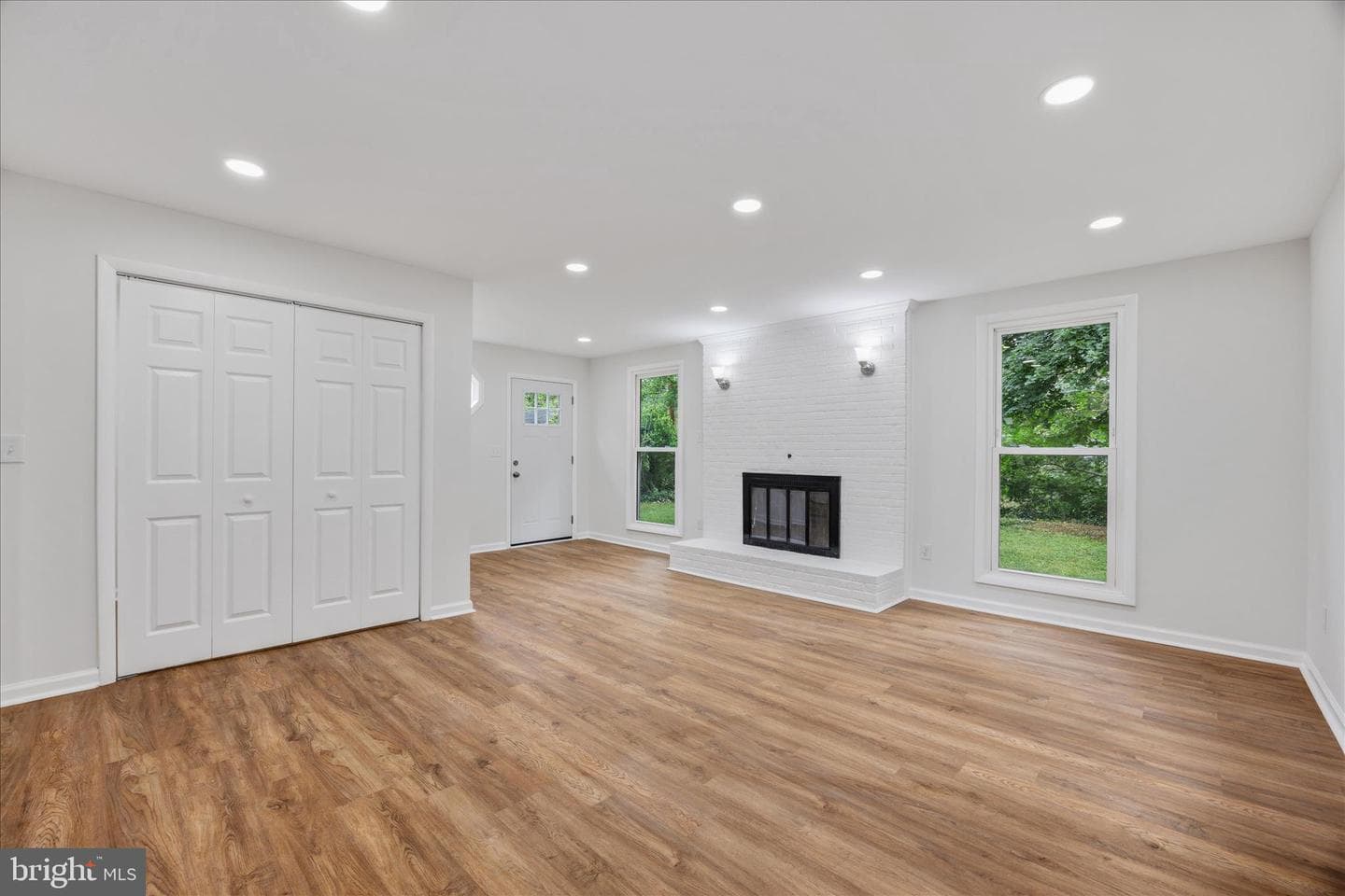 4001 Yarmouth Lane photo 17