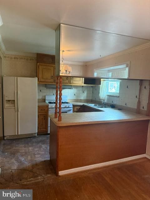 838 Booker Dr photo 6