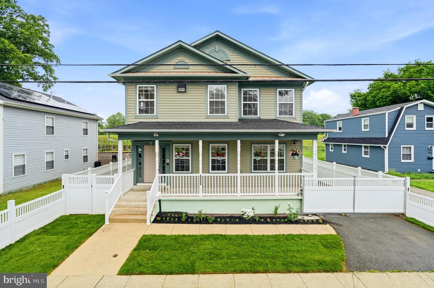 3930 Allison Street, North Brentwood