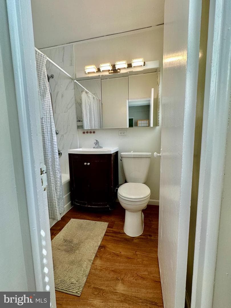3 Gardenway photo 12