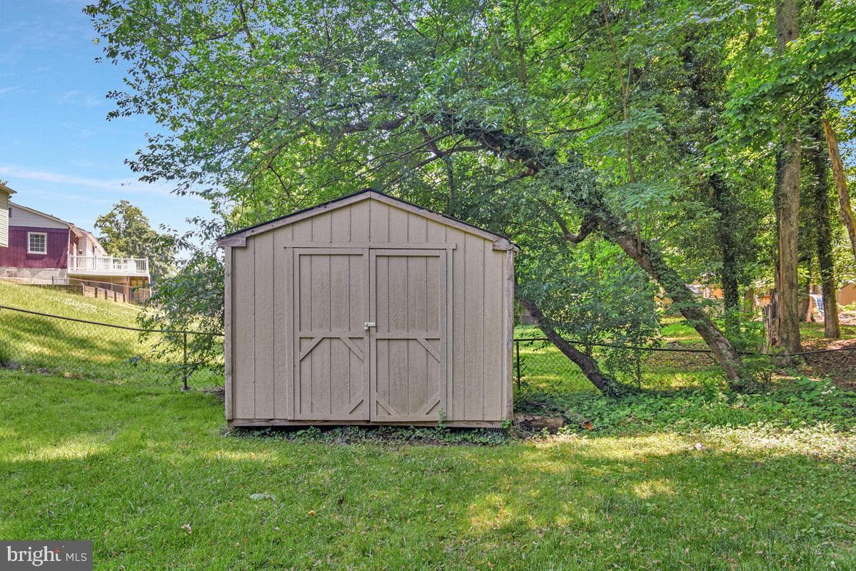 1817 Dania Drive photo 35