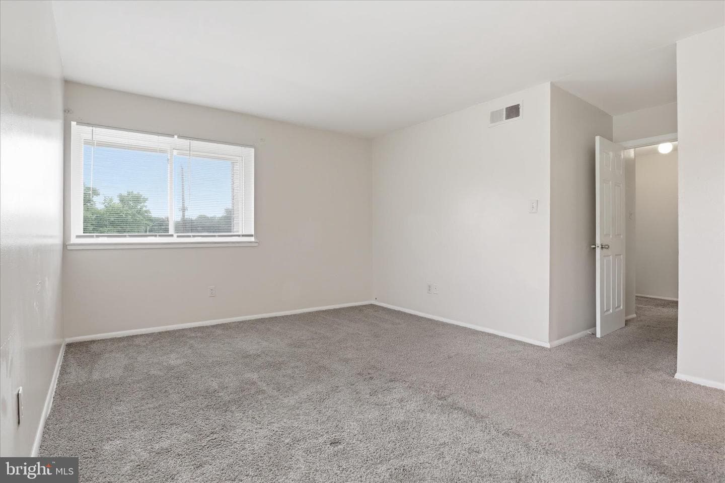 10214 Prince Place #8-202 photo 12
