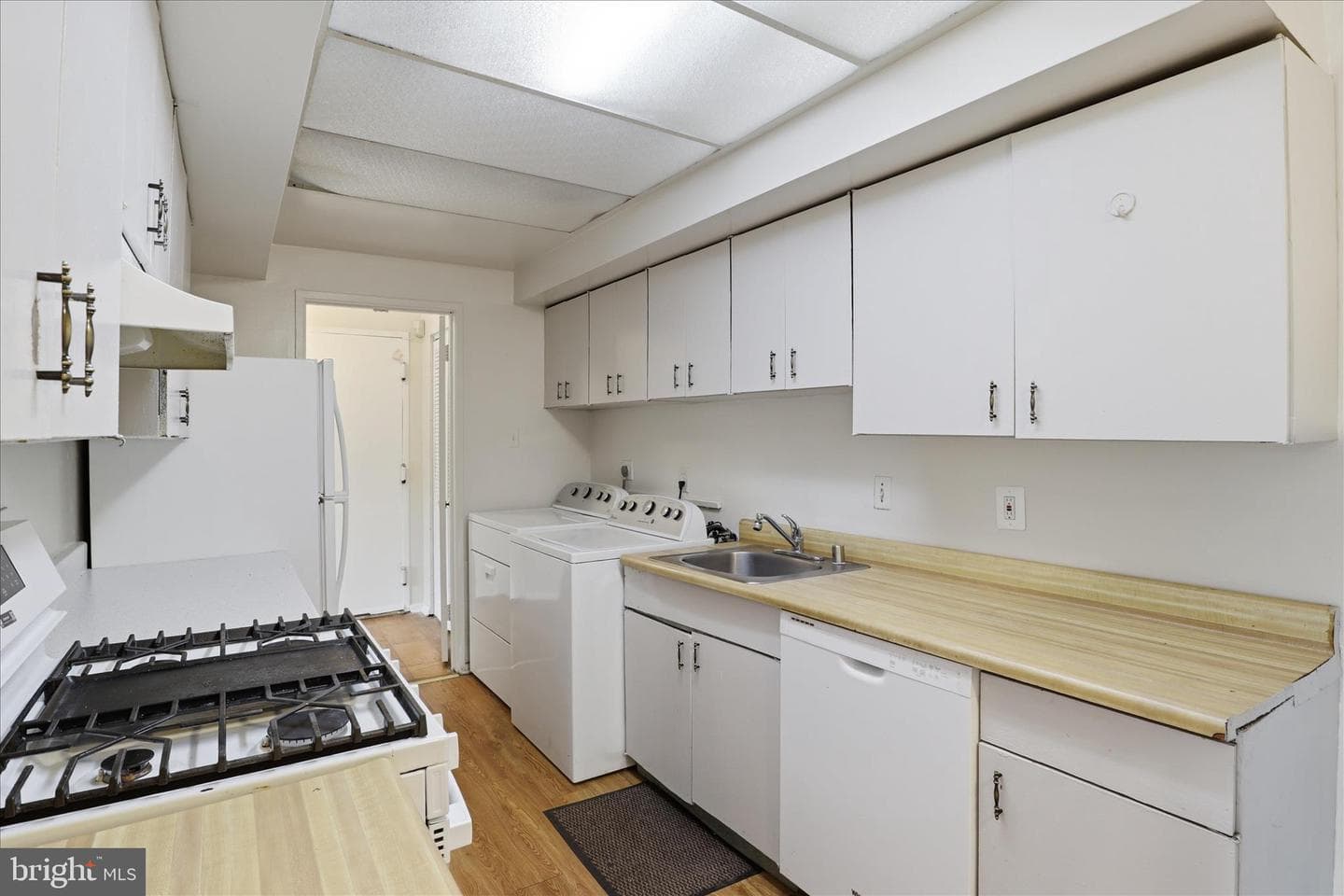 10214 Prince Place #8-202 photo 8