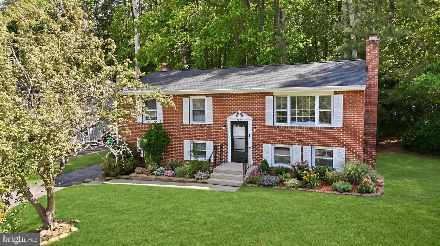 5210 W Boniwood Turn, Clinton