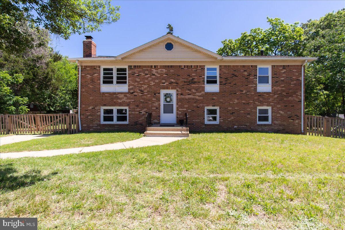 8004 Malcolm Road photo 2