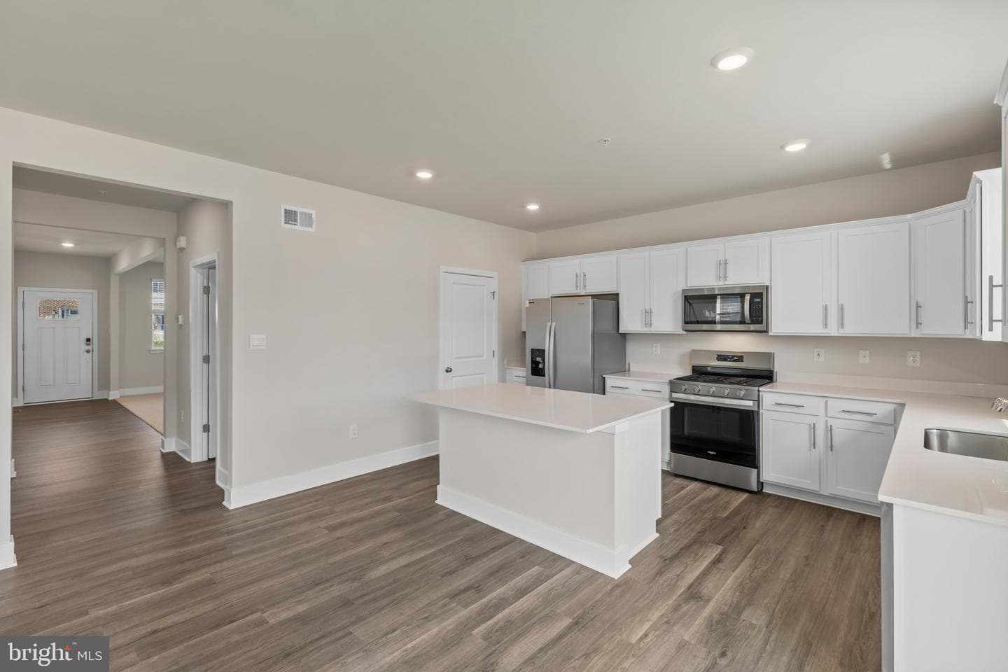 5210 Manor Park Drive photo 16