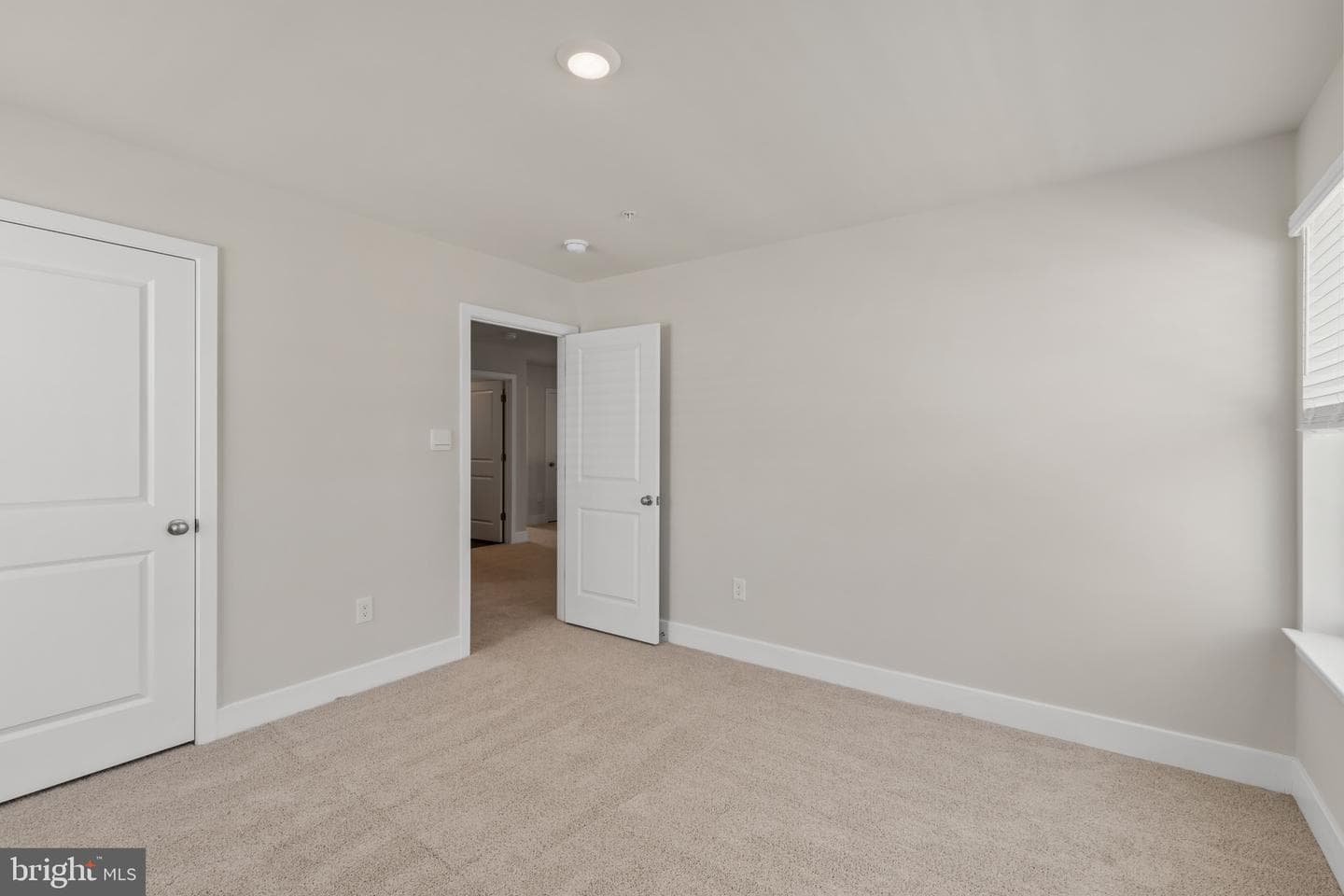 5210 Manor Park Drive photo 36