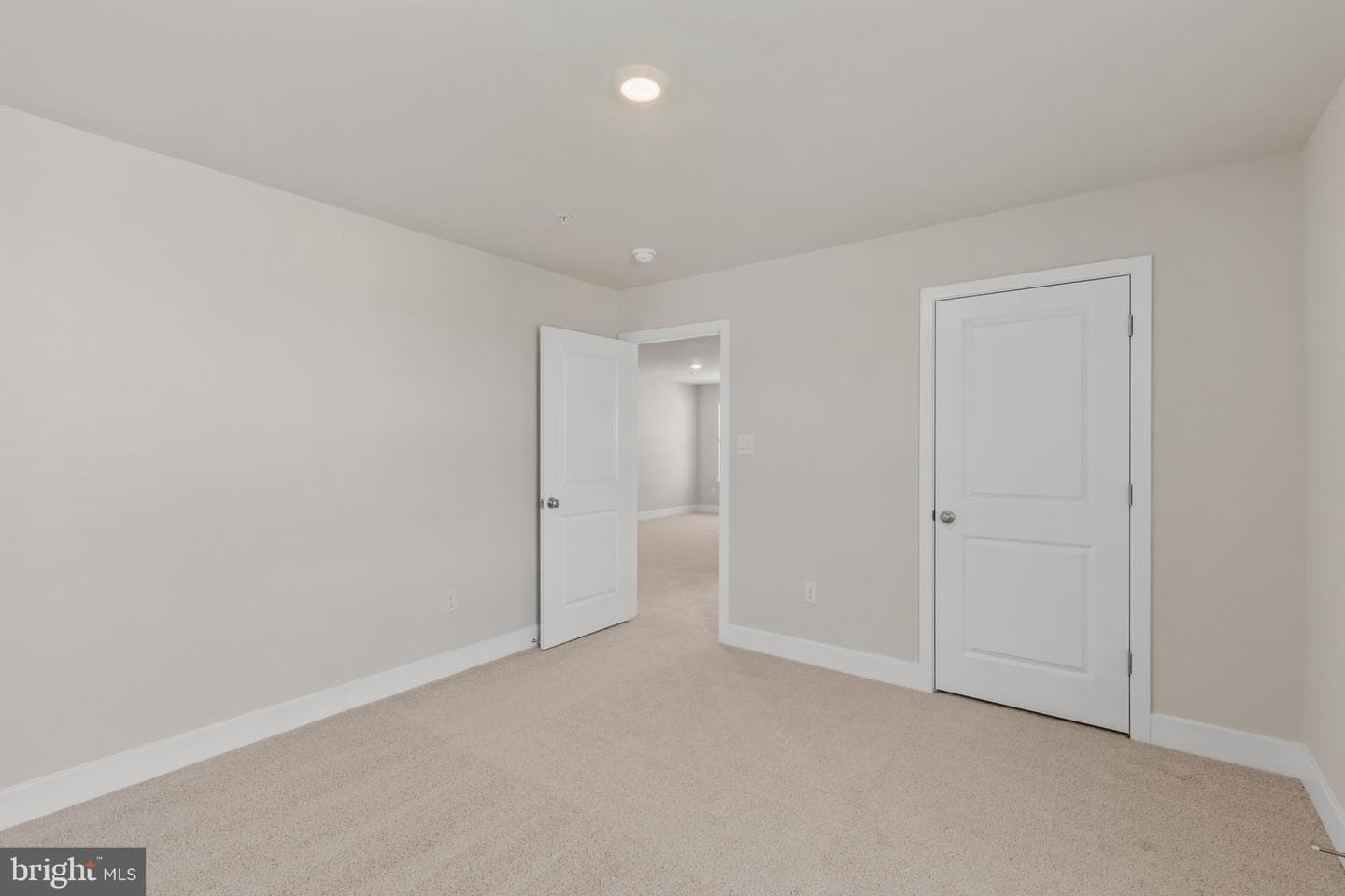 5210 Manor Park Drive photo 40