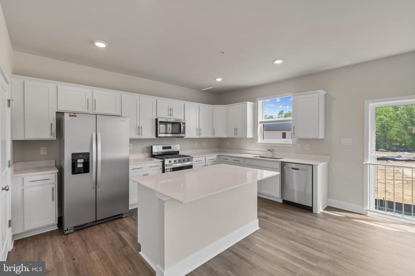 5210 Manor Park Drive photo 9