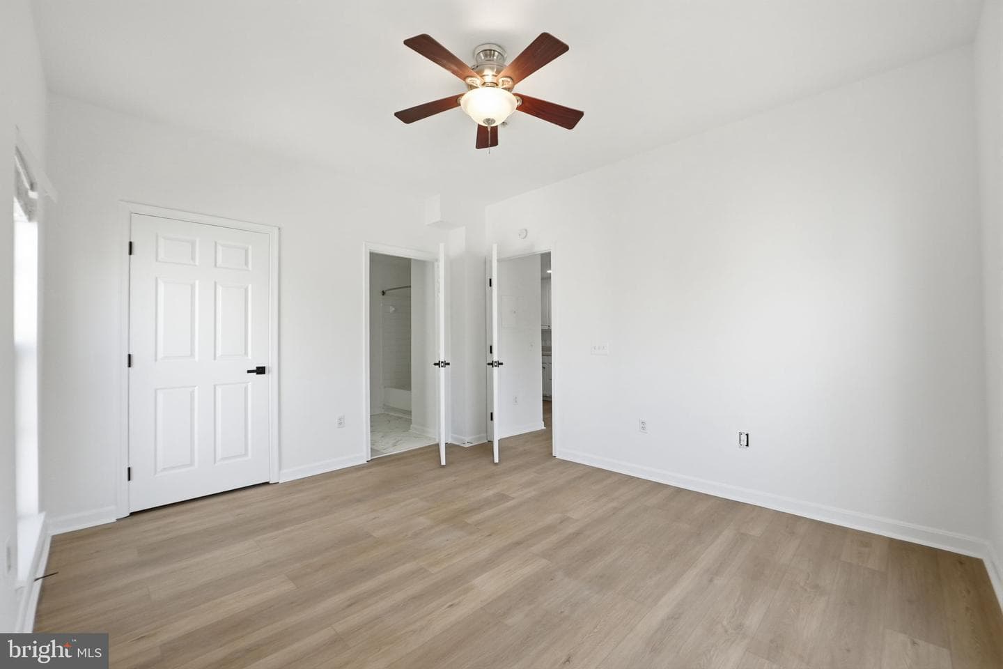 15620 Everglade Lane #401 photo 16