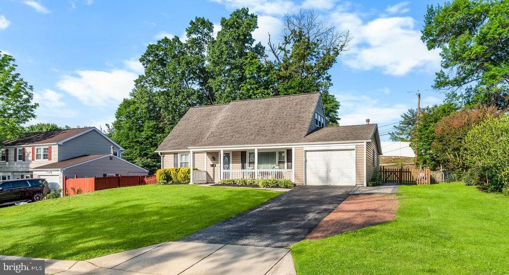 13455 Overbrook Ln photo 2