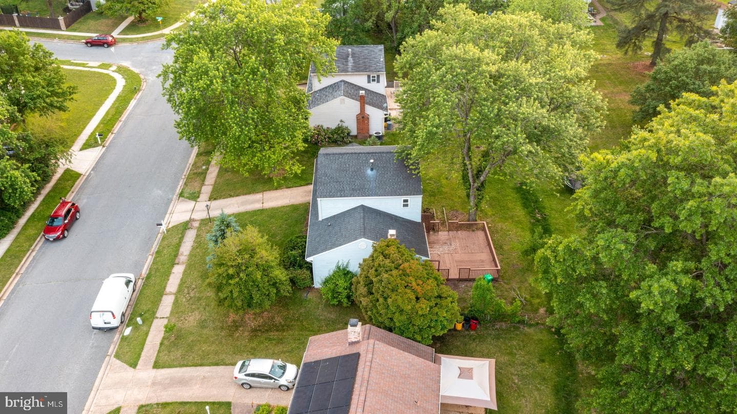 6504 Walker Branch Drive photo 3