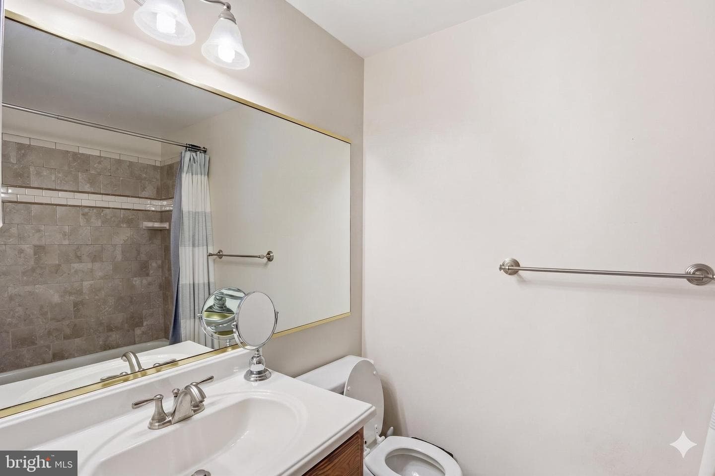 4110 Nesconset Drive photo 20