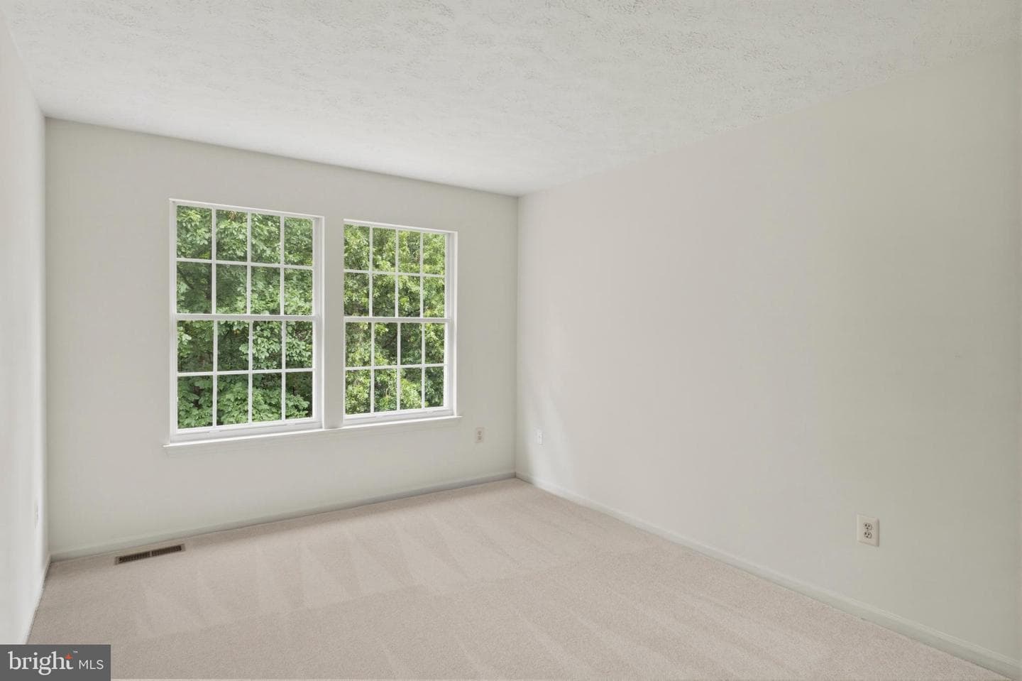 12700 Quarterhorse Drive photo 31