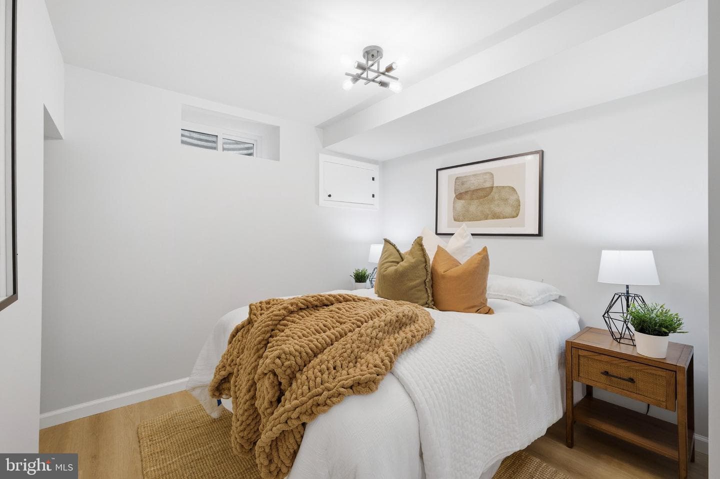 6131 Montrose Road photo 32