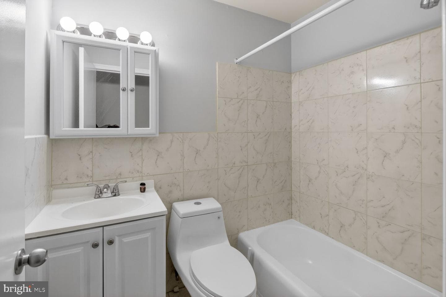 13008 Bellevue Street photo 11