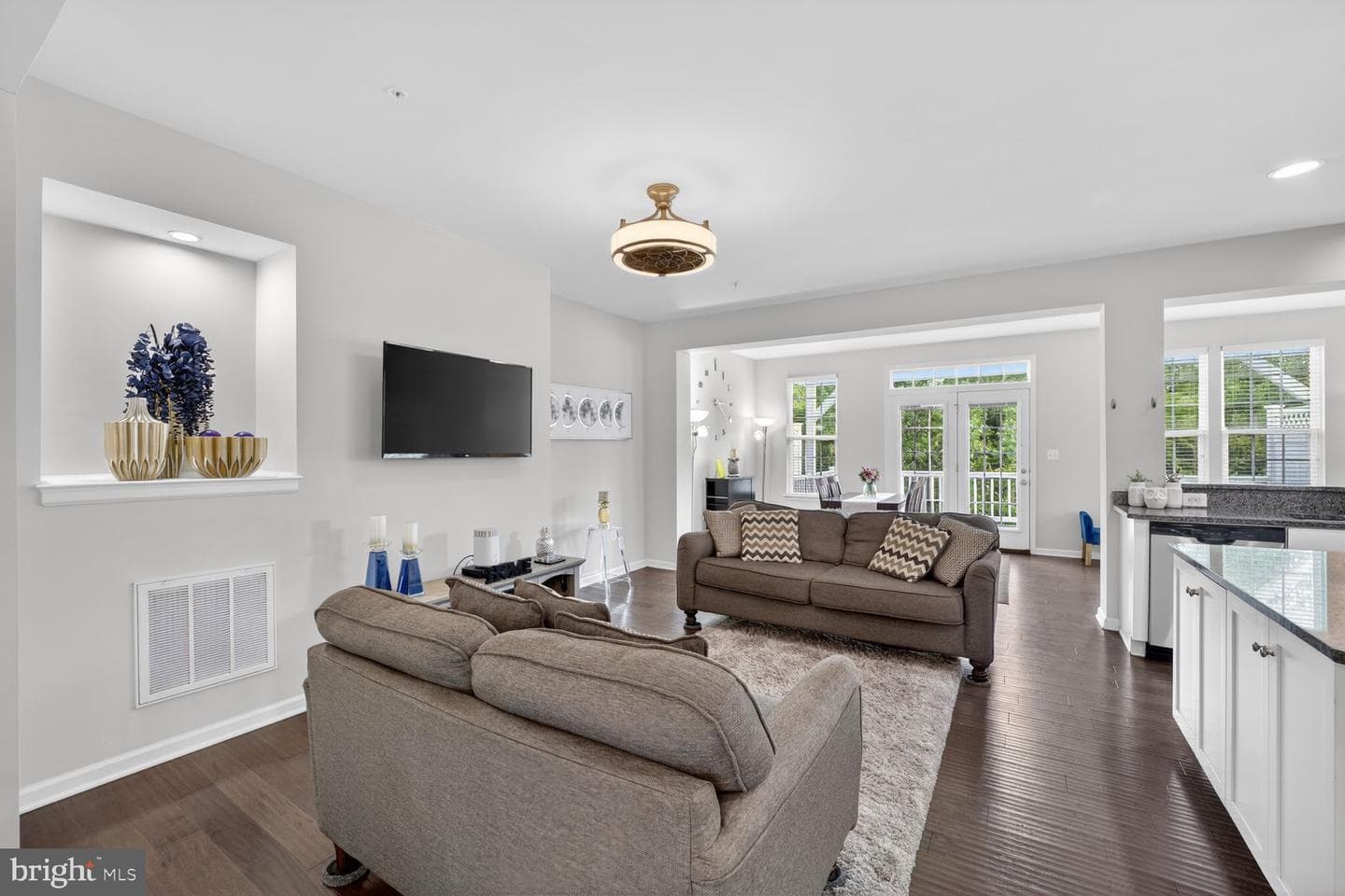 15515 Sunningdale Place photo 16