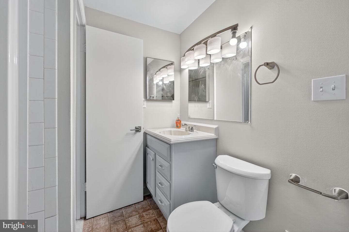 1532 Potomac Heights Drive #204 photo 13