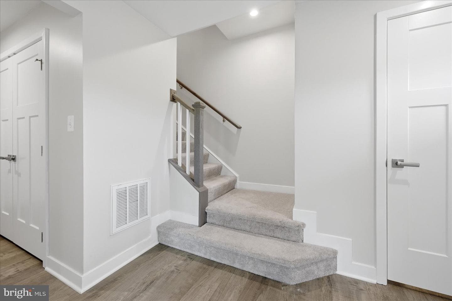 1550 Adamson Way photo 10