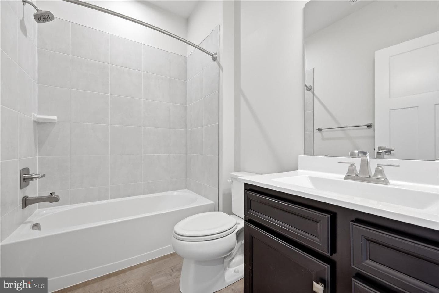 1550 Adamson Way photo 31