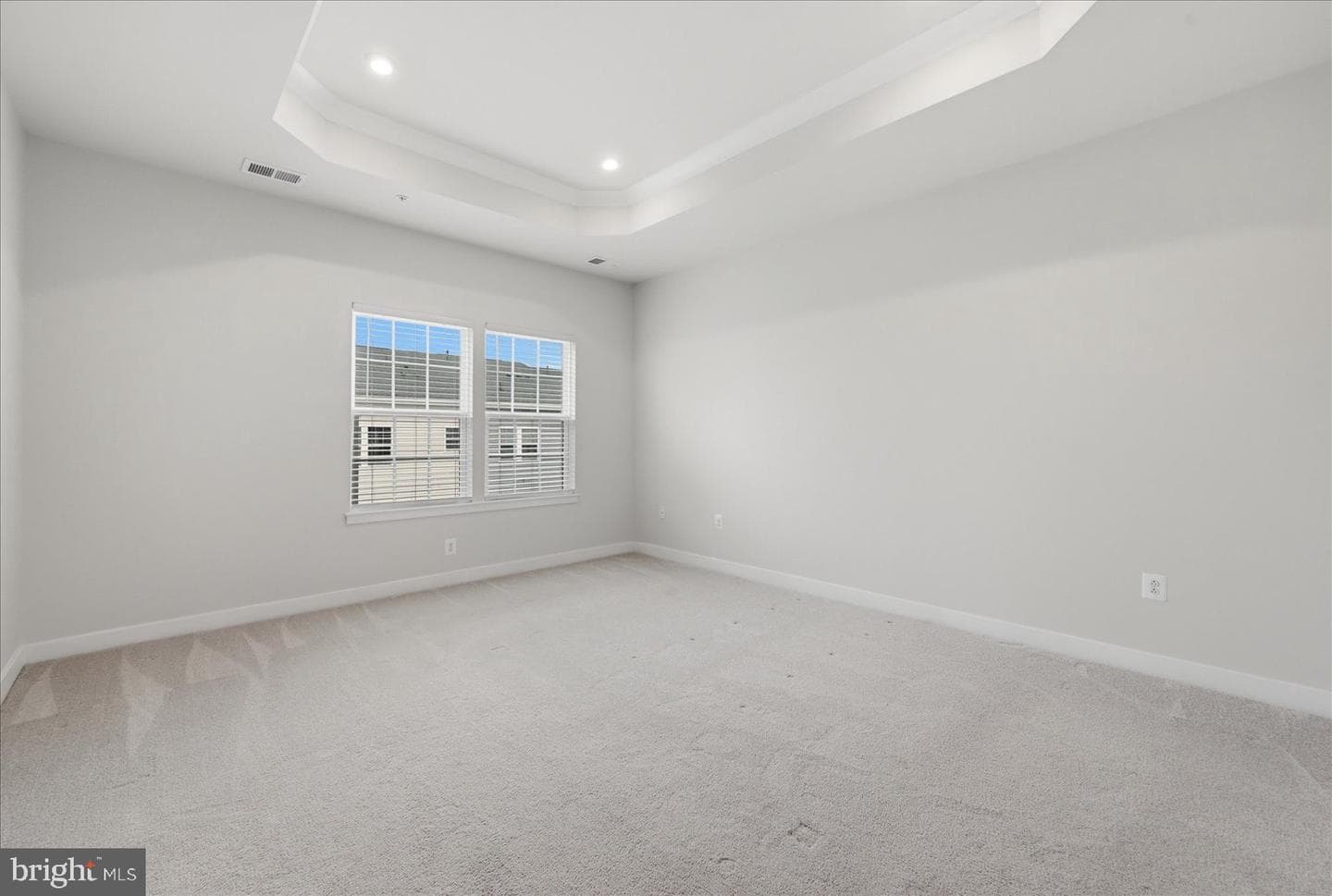 1550 Adamson Way photo 32