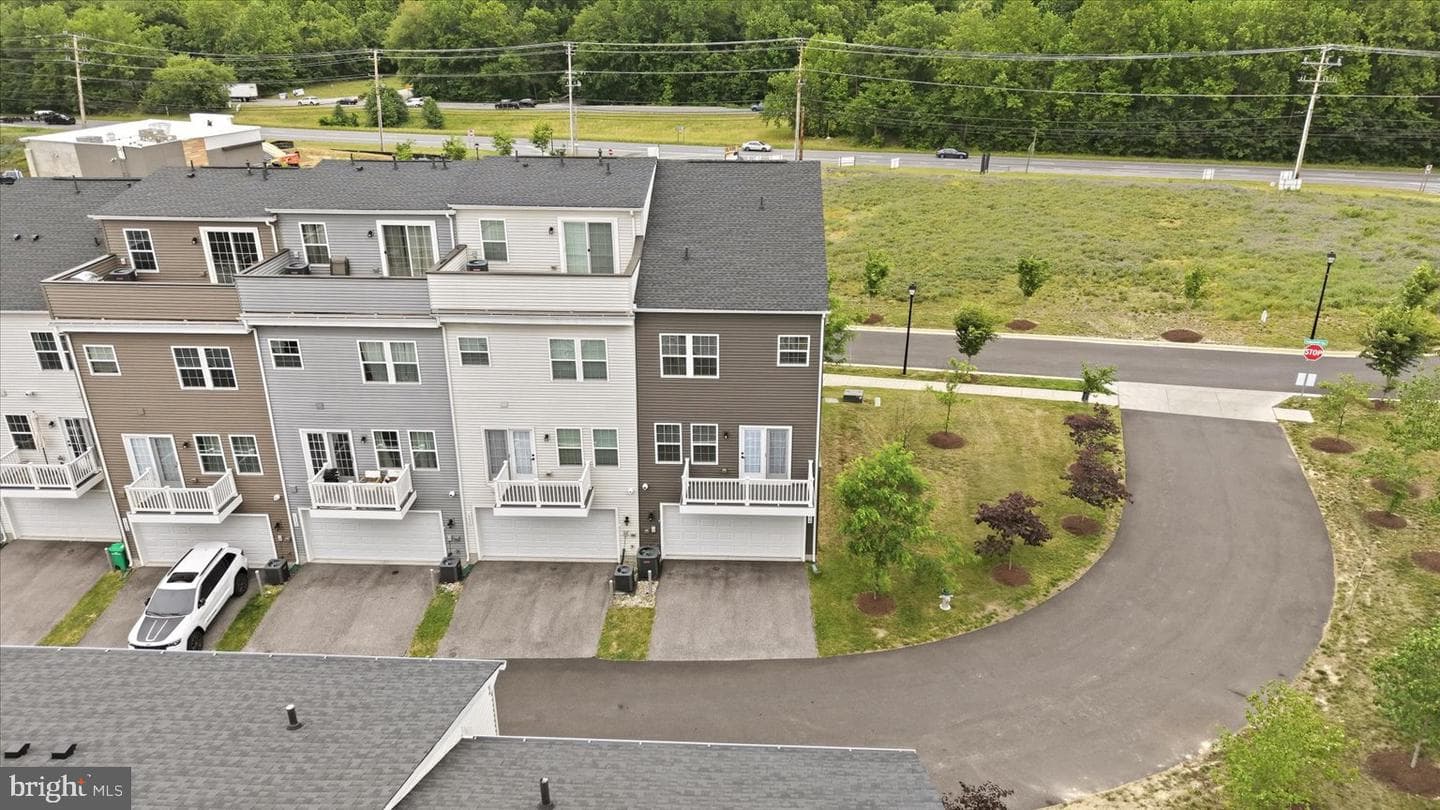 1550 Adamson Way photo 41