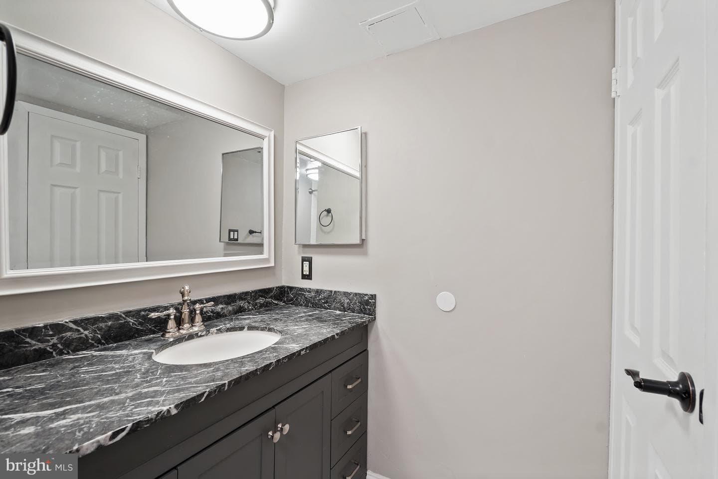 8487 Greenbelt Road photo 19