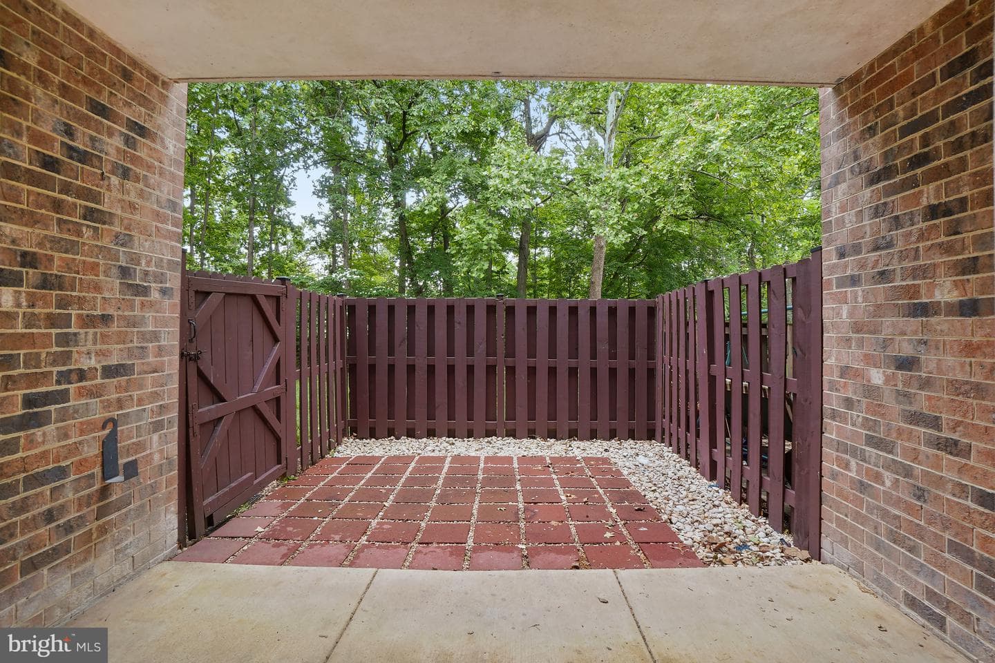 8487 Greenbelt Road photo 4