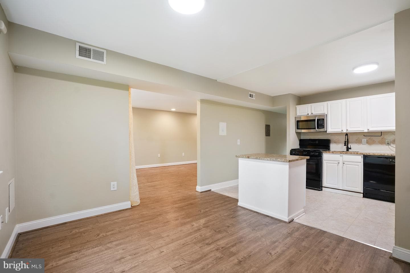 8487 Greenbelt Road photo 9