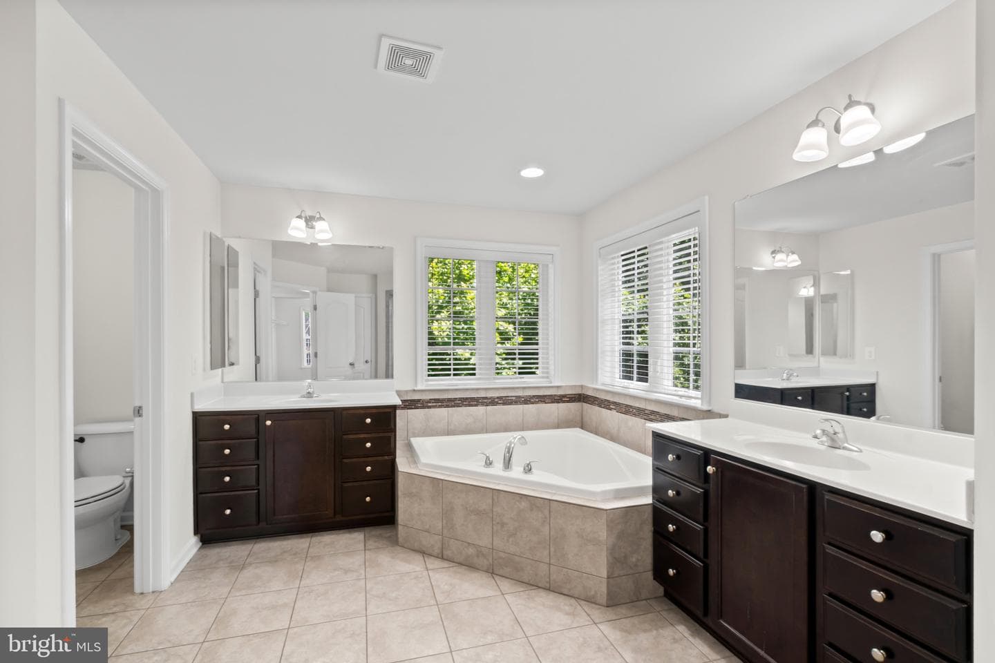 9613 Manor Oaks View photo 38