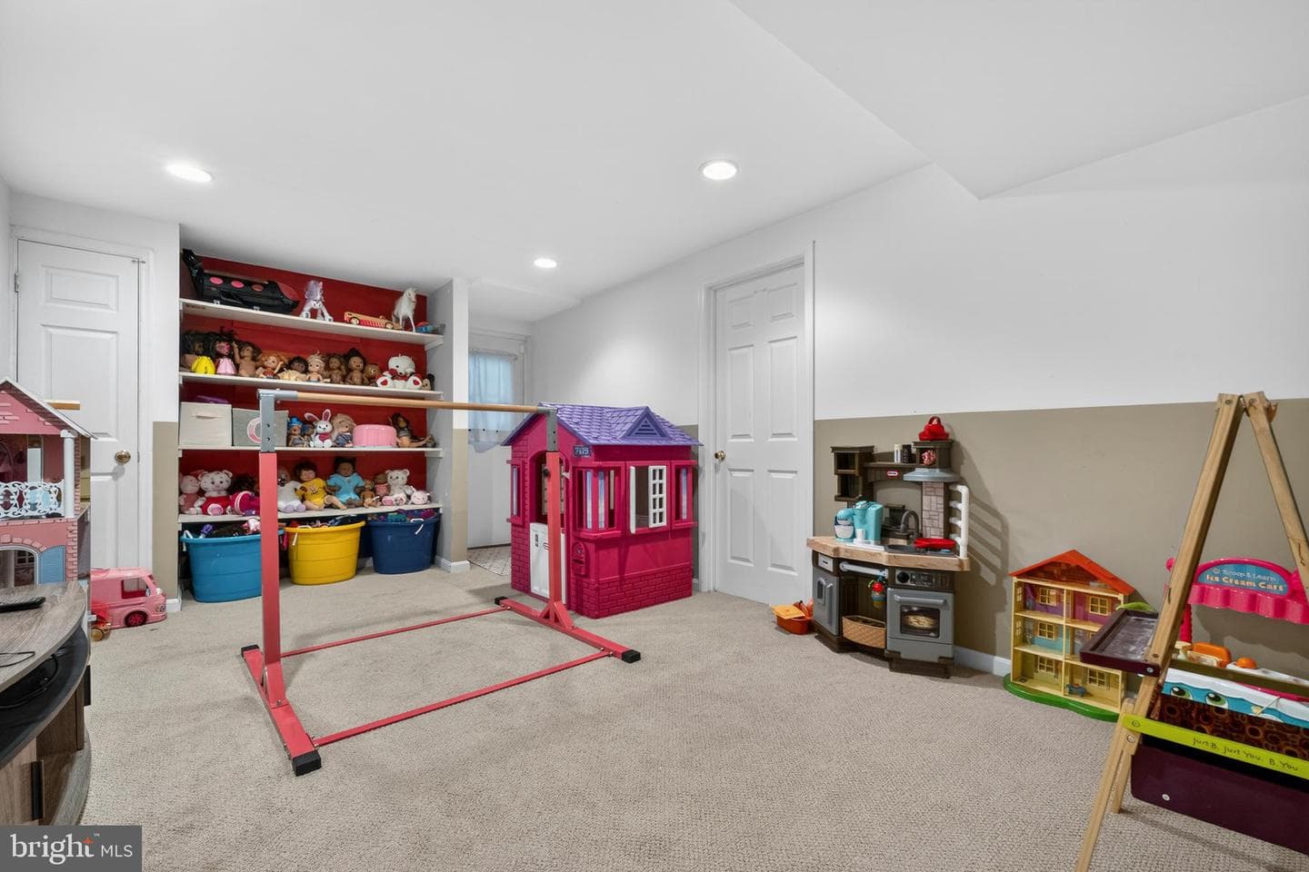 1811 Peachtree Lane photo 21