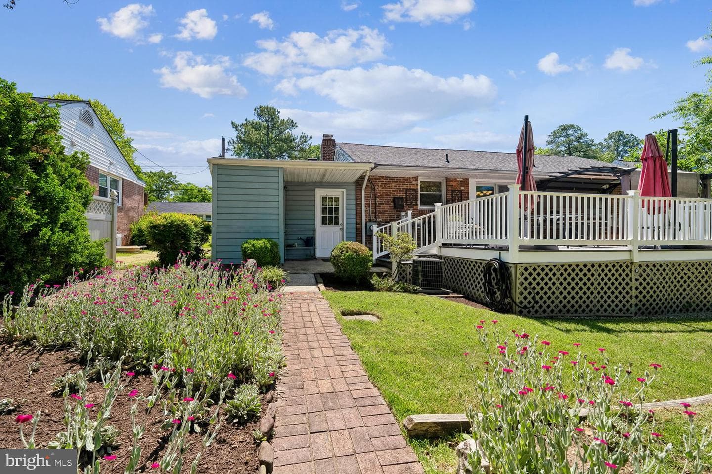 8410 Ravenswood Road photo 11