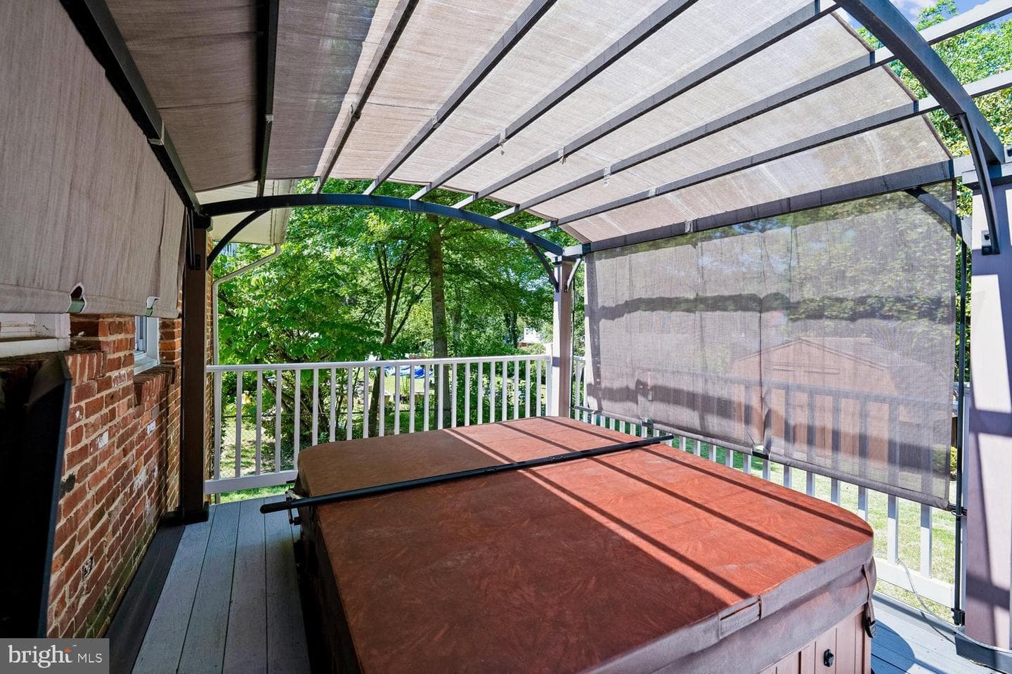 8410 Ravenswood Road photo 21