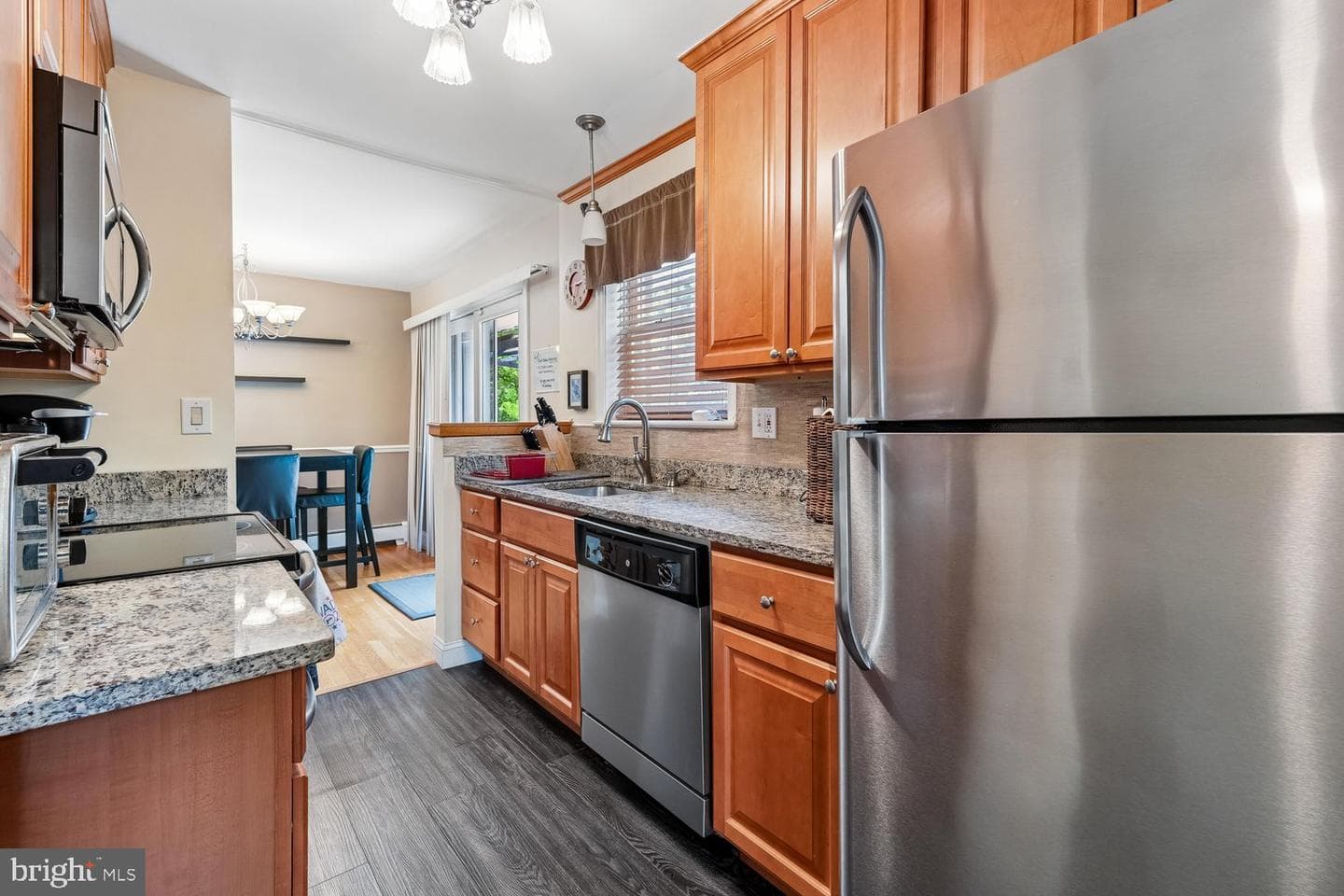 8410 Ravenswood Road photo 35