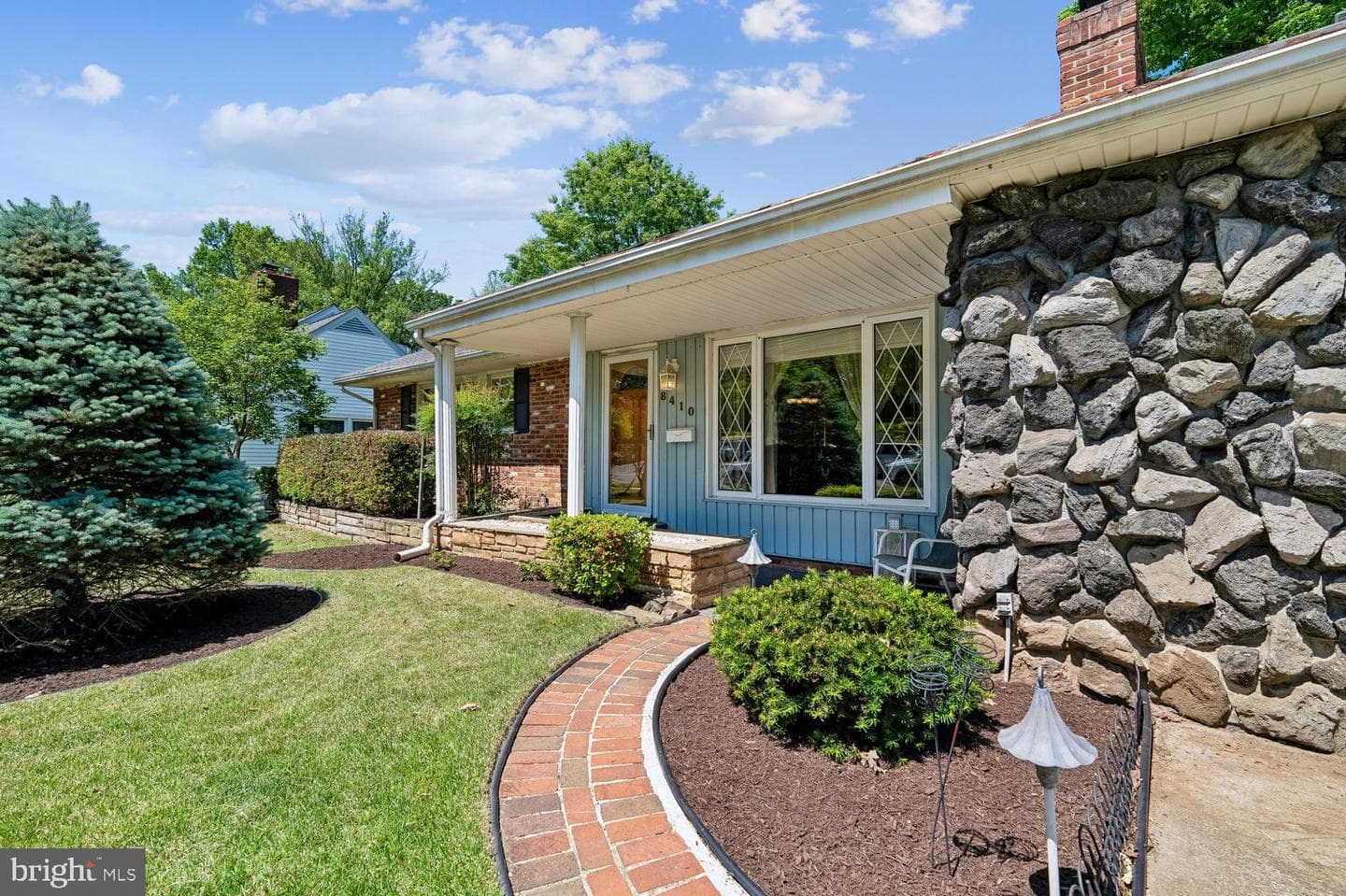 8410 Ravenswood Road photo 4
