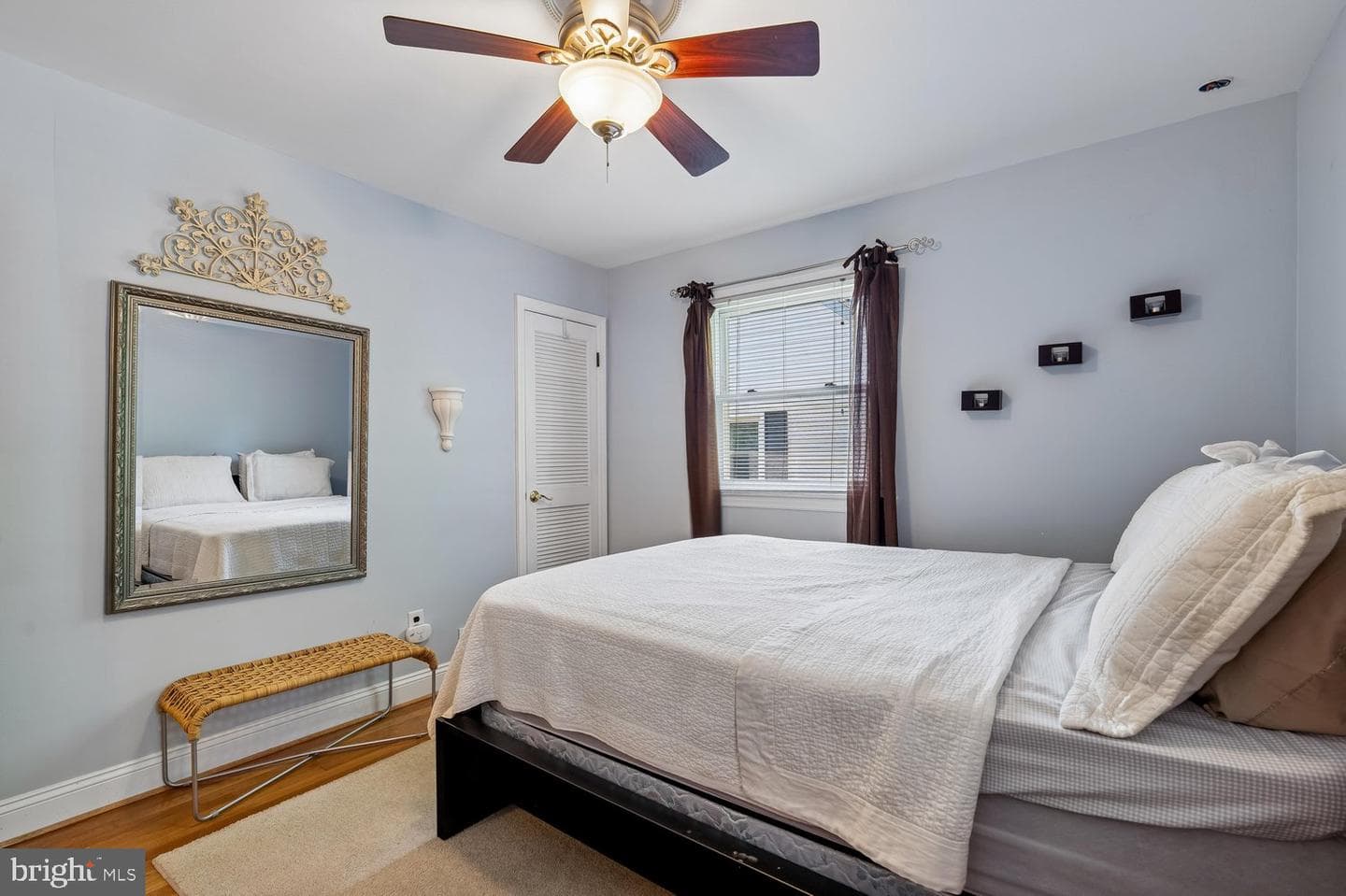 8410 Ravenswood Road photo 56