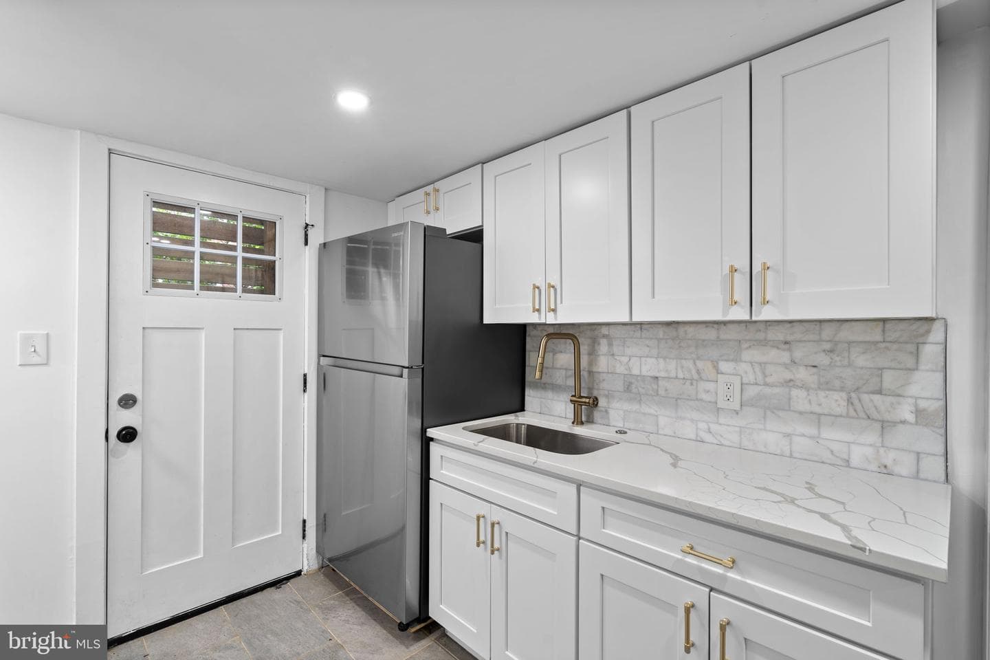 6923 Randolph St photo 32