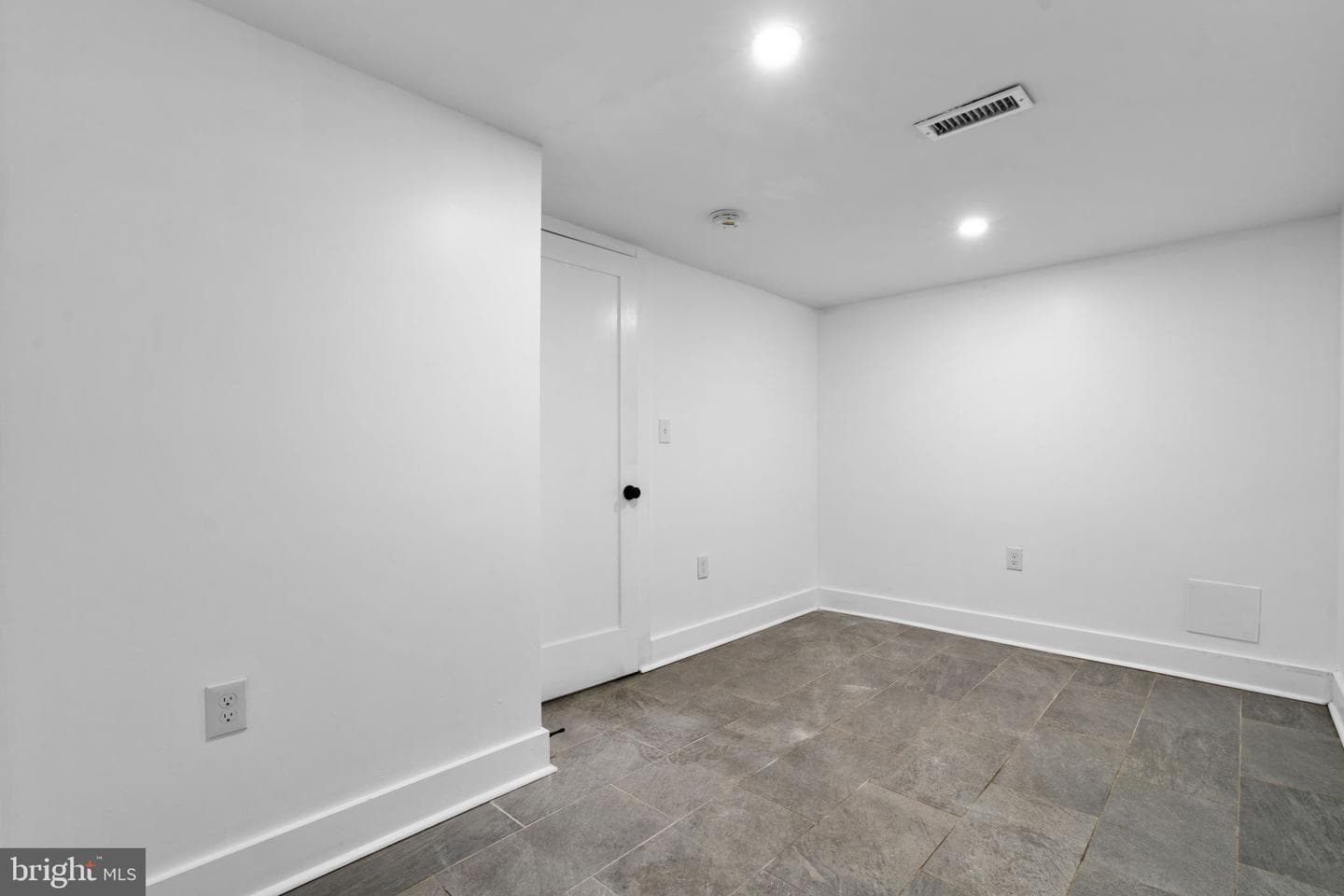 6923 Randolph St photo 41