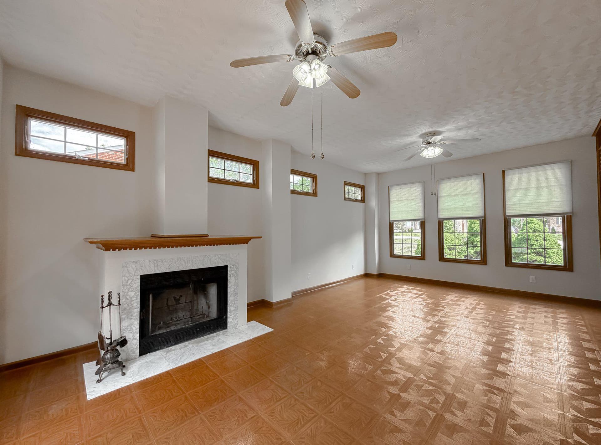 12421 Parker Lane photo 12
