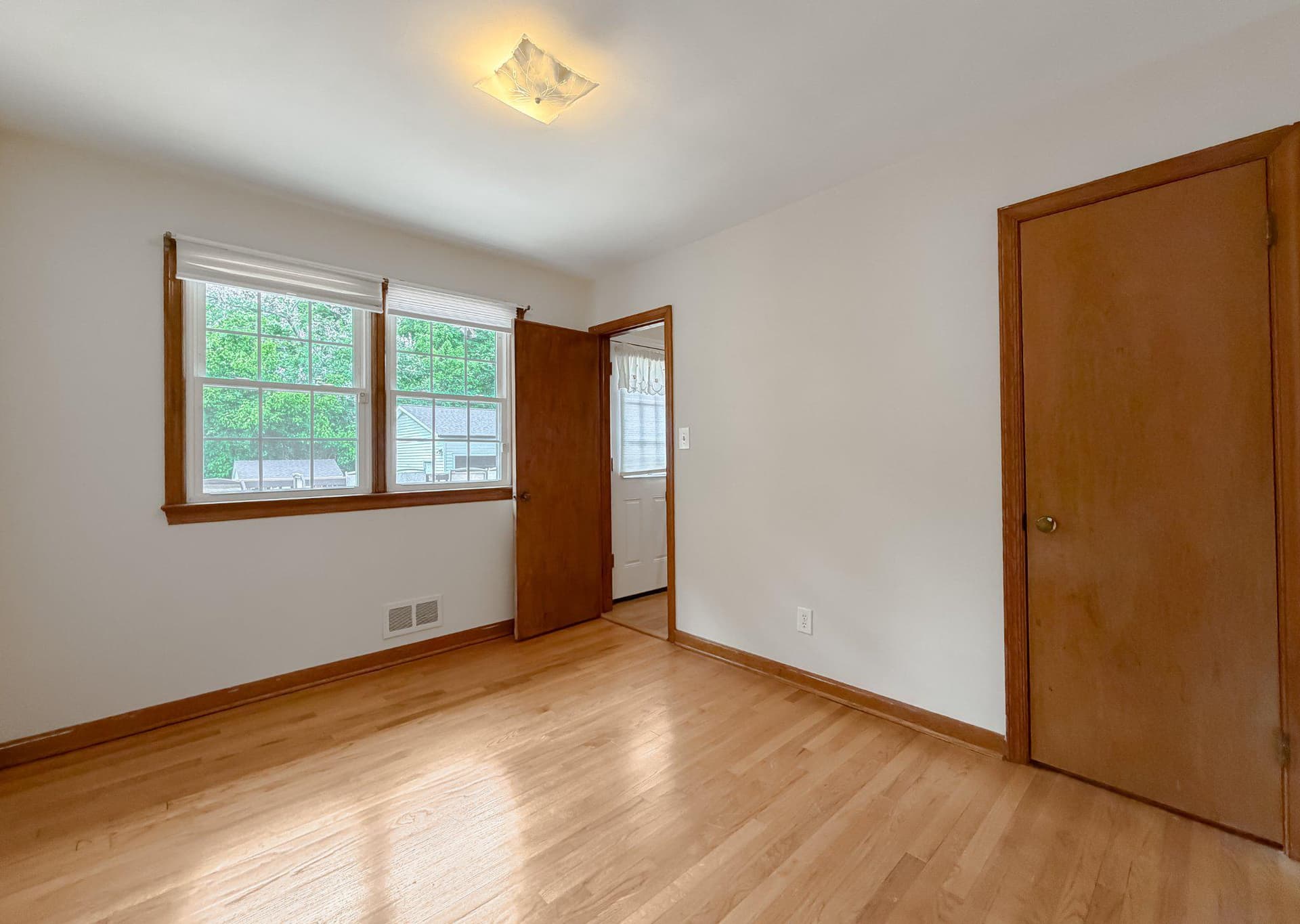 12421 Parker Lane photo 14