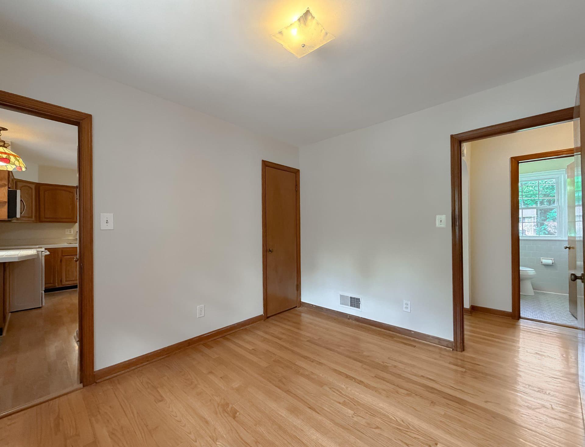 12421 Parker Lane photo 15