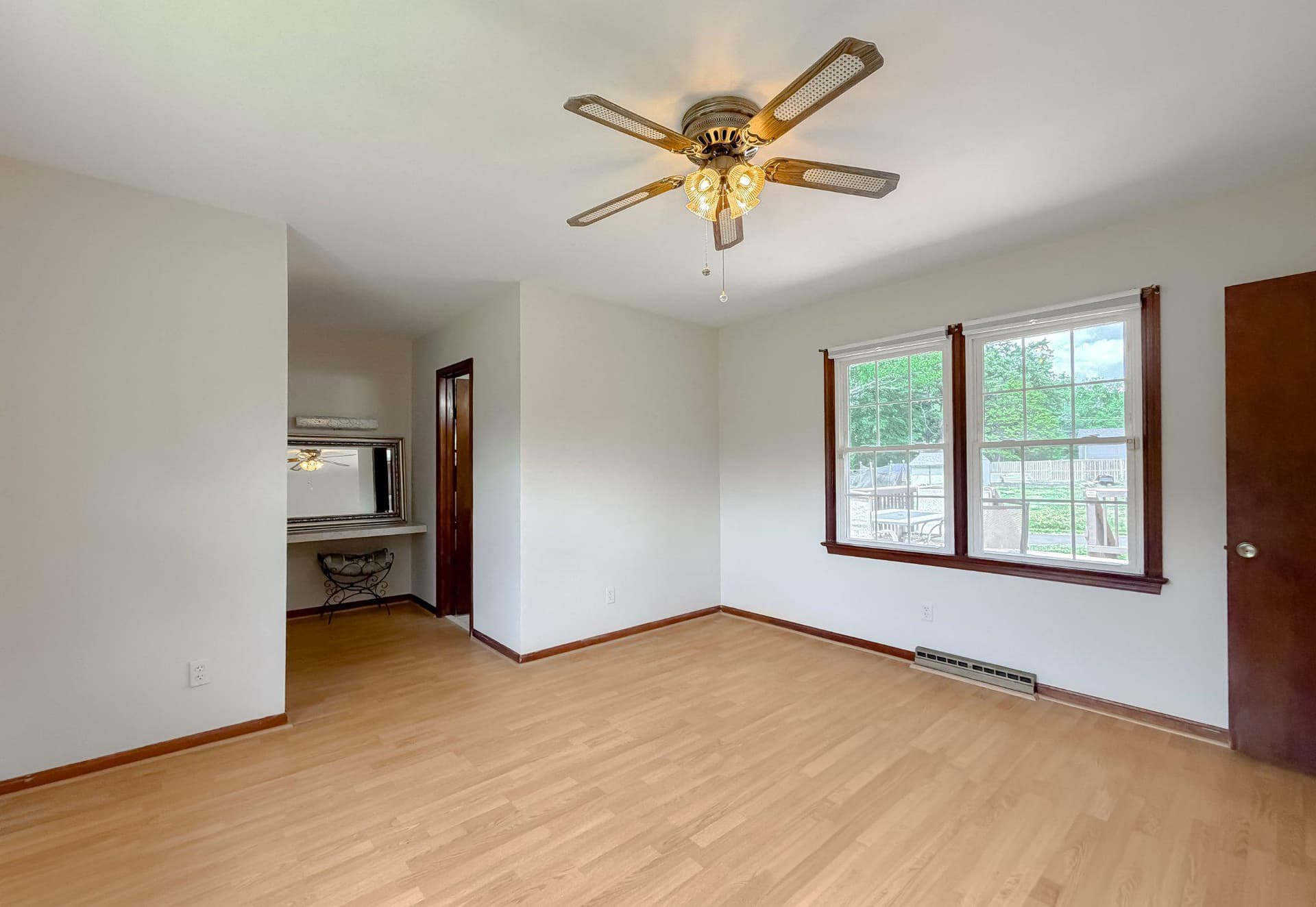 12421 Parker Lane photo 17