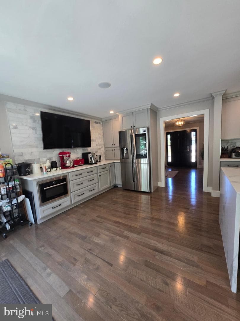 10809 Weeping Willow Lane photo 5