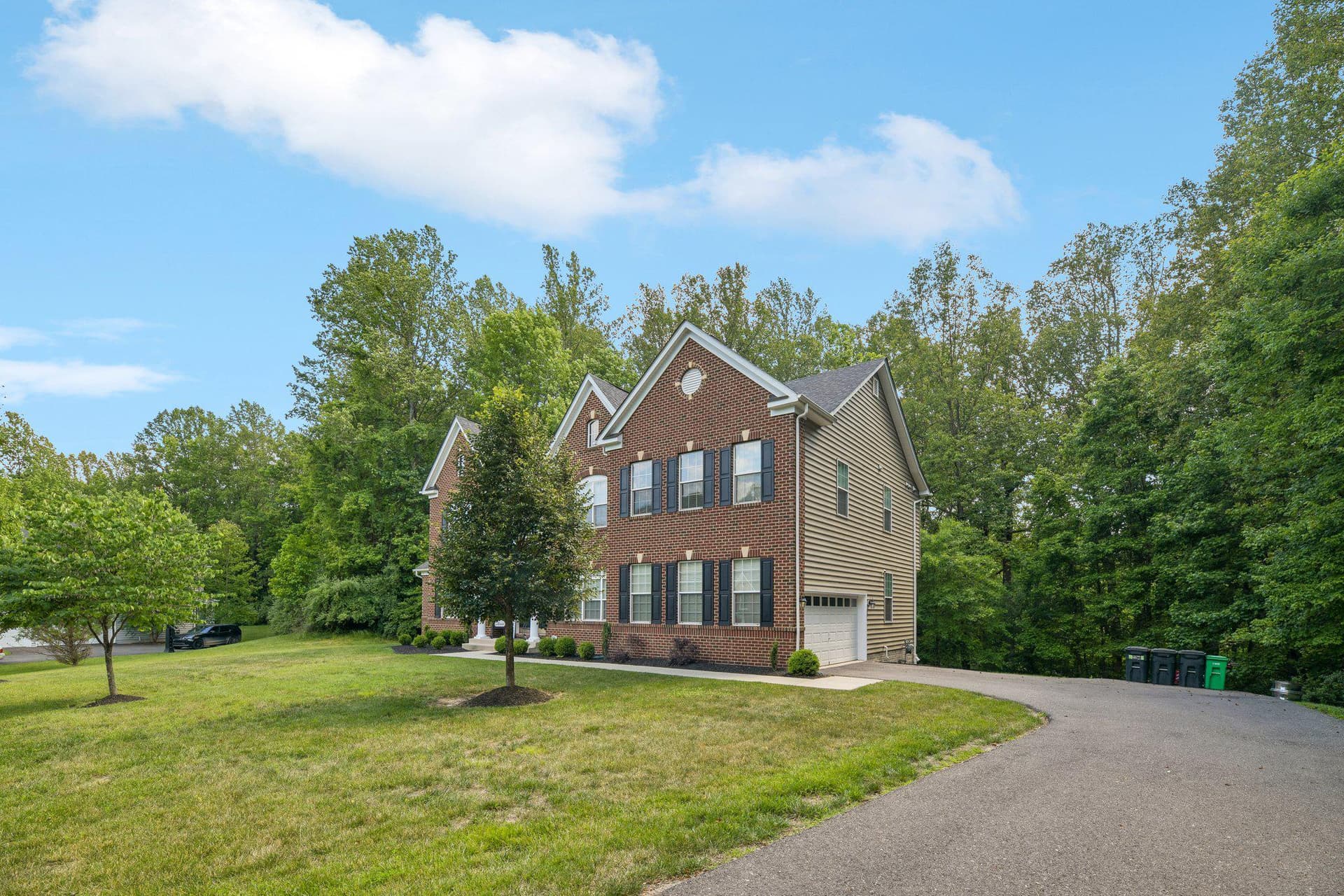 9005 Wild Acre Court photo 4