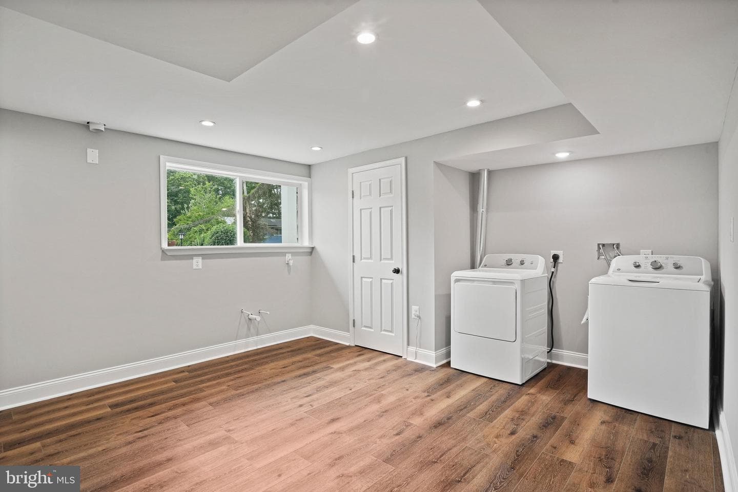 9409 Cheltenham Avenue photo 25